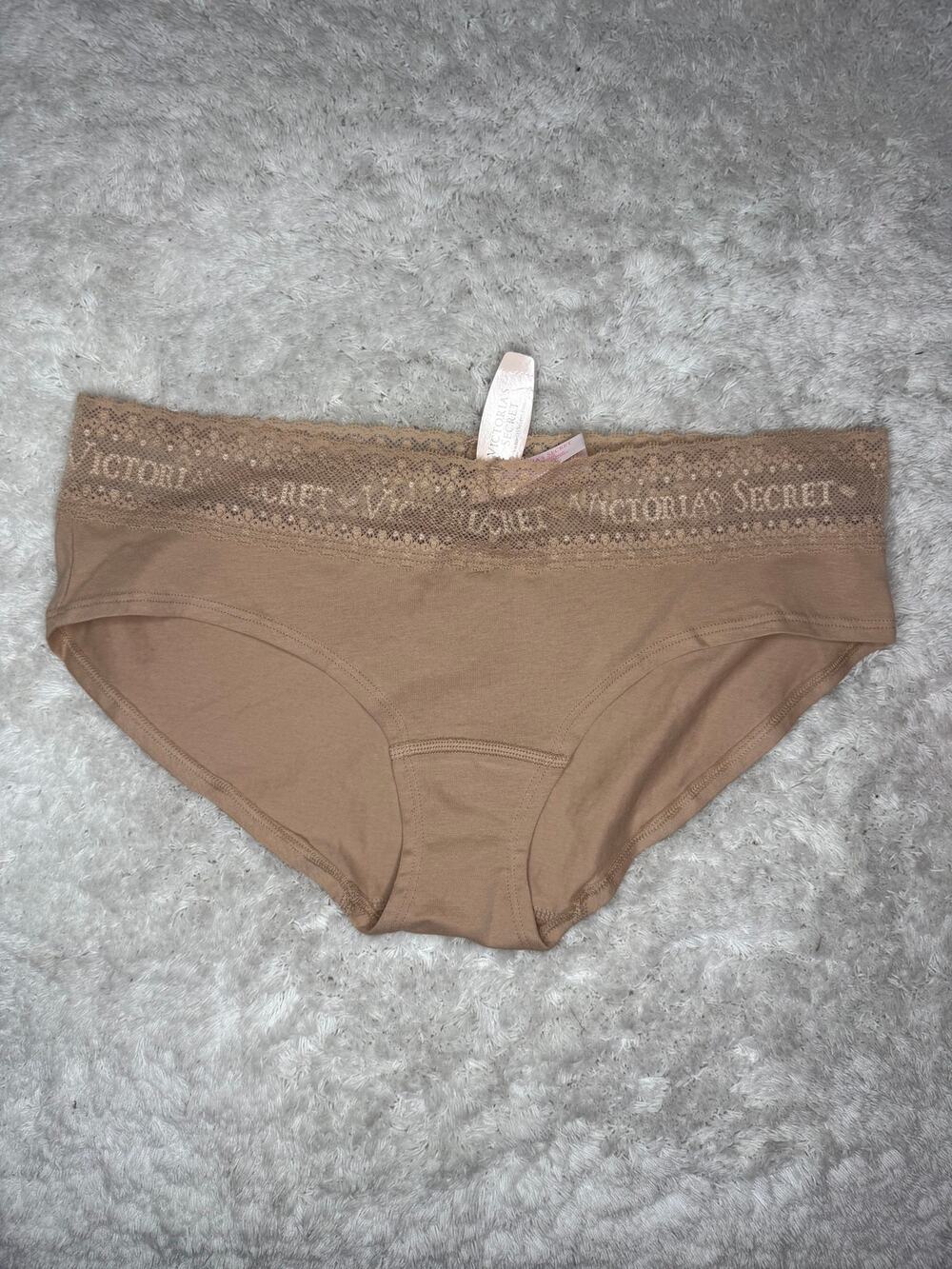 NWT Victoria’s Secret Low Rise Hiphugger Nude Lace Waist Panty Large 2013